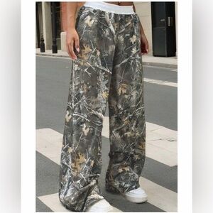 Women’s Trendy Camo Pants